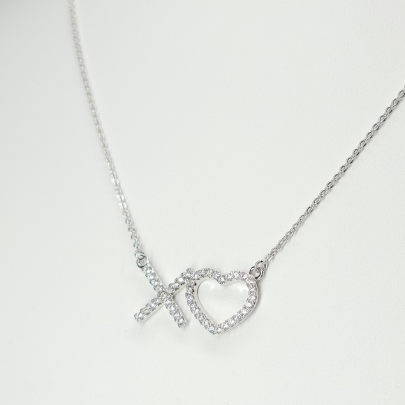 SueSue Jewelry - 💖 New in Gift Box 🎁 CZ Diamond Choker Collar Necklace